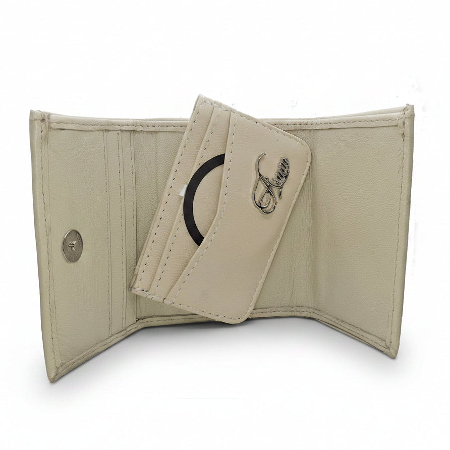 Aricio MAG -Unique Ivory Leather wallet open with the RFID MAG Credit card holder